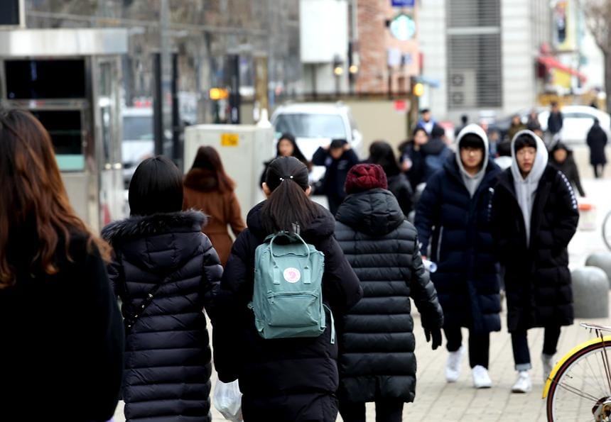 이제 열두시까지 학원 다닌다?